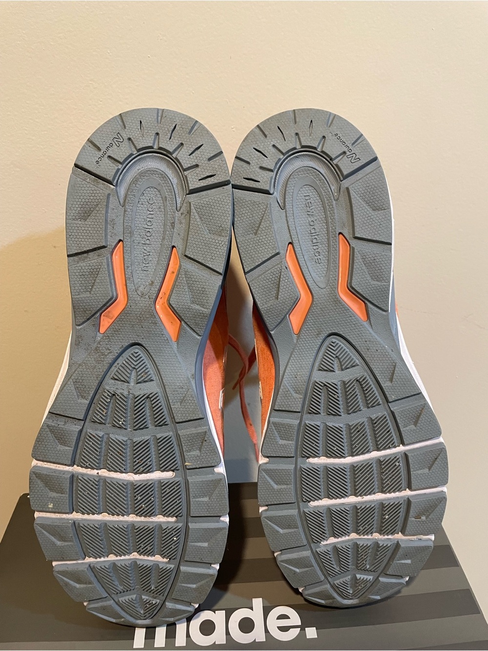New Balance men’s Coral Pink Athletic Sneakers - Picture 3 of 4